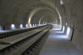 Železničný tunel